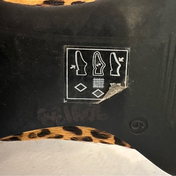 ASOS DESIGN April leather chelsea boots in leopard hair pony slip on UK 6/ US 8 - Picture 4 of 11